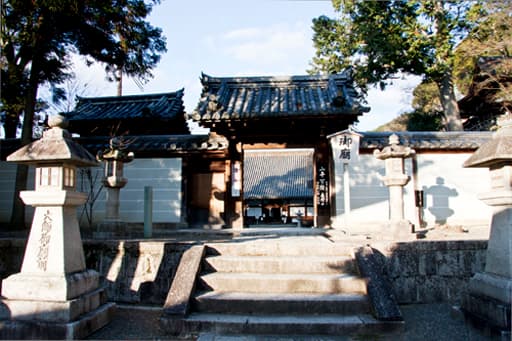 京都　知恩院の御廟入口