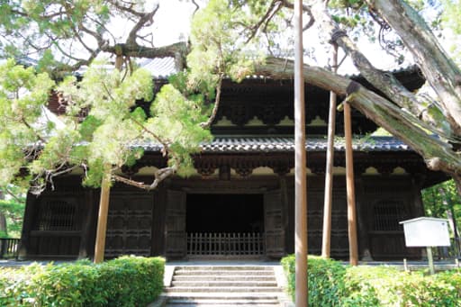 京都　大徳寺の仏殿