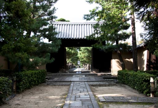 京都　大徳寺の南門