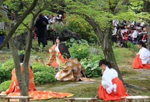 京都　城南宮の曲水宴