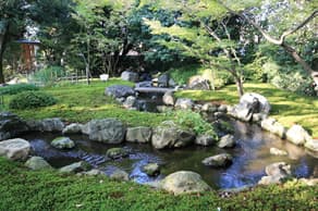 京都　城南宮の庭園、楽水苑