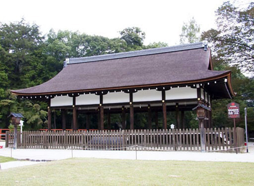 京都　上賀茂神社の外幣殿
