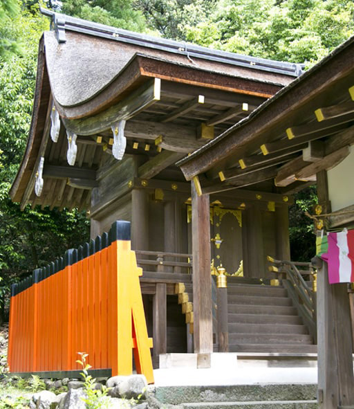 上賀茂神社の第一摂社、玉依比売命が祀られる片山御子神社の本殿