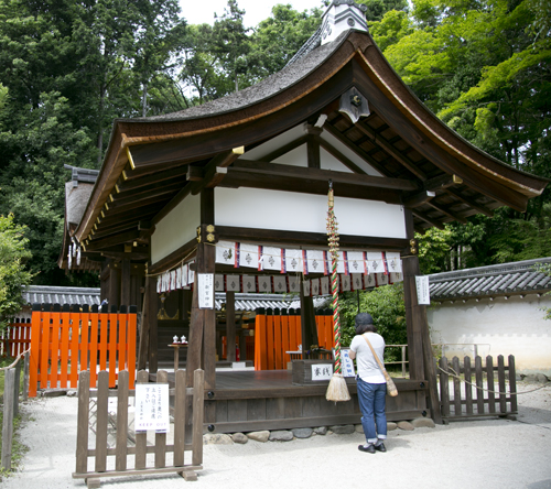 上賀茂神社の摂社、新宮神社（貴布禰神社）拝殿