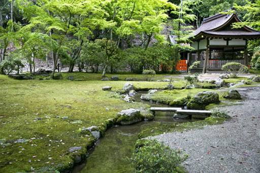 賀茂曲水宴（かもきょくすいのえん）が行われる上賀茂神社境内の渉溪園