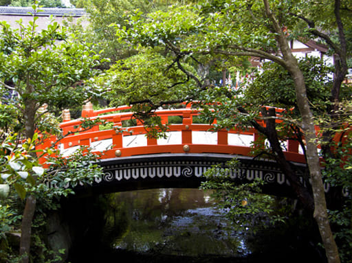 上賀茂神社境内の玉橋