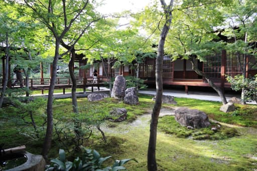 京都　建仁寺の庭園・潮音庭（ちょうおんてい）