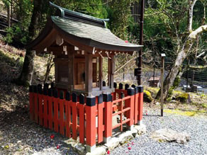 京都　貴船神社の末社・梅宮社