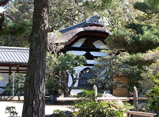 京都　金閣寺の唐門