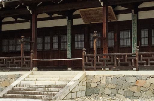 京都　萬福寺の大雄宝殿の卍くずしの勾欄