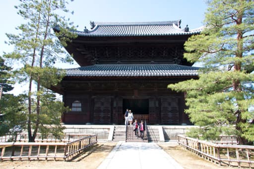 京都　妙心寺の仏殿