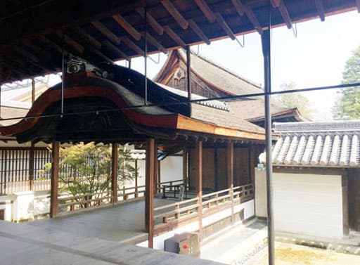 京都　妙心寺の大方丈と小方丈をつなぐ廊下