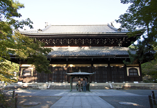 京都　南禅寺の仏殿