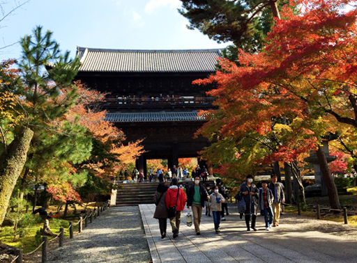 藤堂高虎（とうどうたかとら）により建立された京都　南禅寺の三門