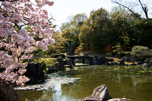 京都　二条城の二の丸庭園