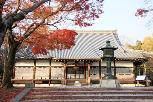 京都　仁和寺の金堂