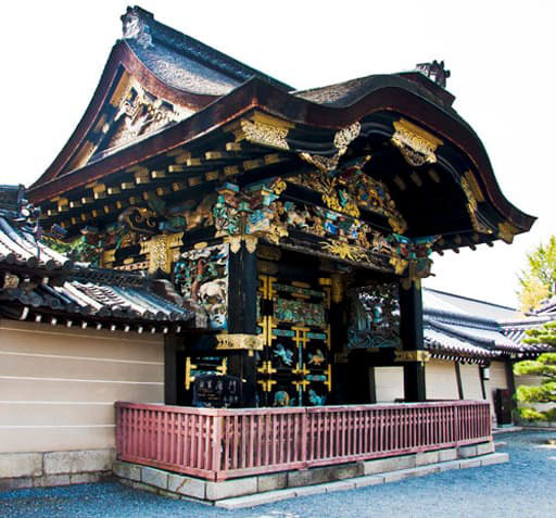 京都　西本願寺の唐門（国宝）
