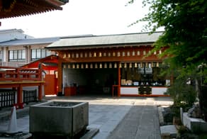京都　六波羅蜜寺の水掛不動尊