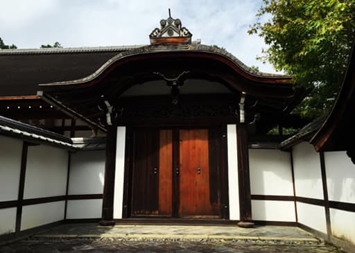 京都　龍安寺の勅使門