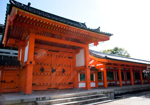 京都　三十三間堂の北門