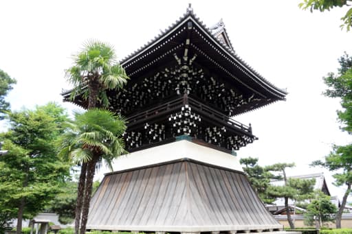 京都　相国寺の鐘楼（洪音楼）
