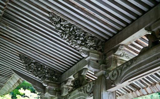 大原　勝林院の本堂手挟（たばさみ）の彫刻