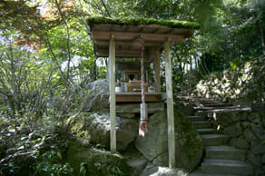 大原　宝泉院庭園の猿田彦神社