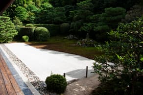 京都　東福寺境内にある子院・芬陀院の雪舟庭園