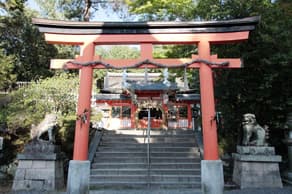 京都　宇治神社の鳥居